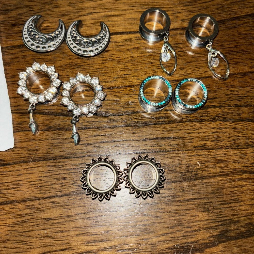 Assorted metal 3/4” gauges